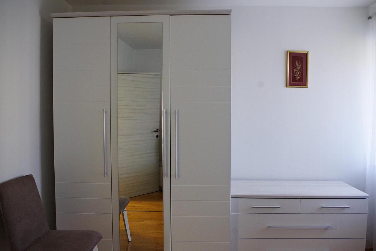 Pradini Apartment Poljana (Ugljan)